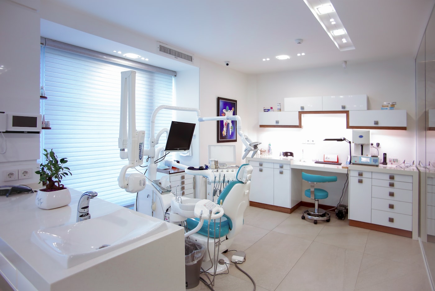 Bright, modern dental treatment room at Harborview Family Dental